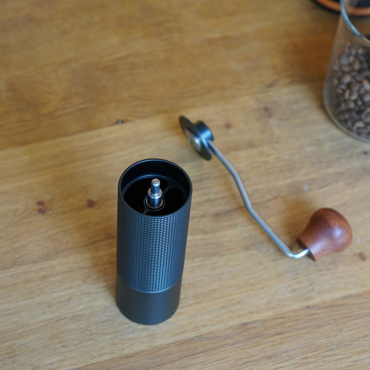 Hand grinder
